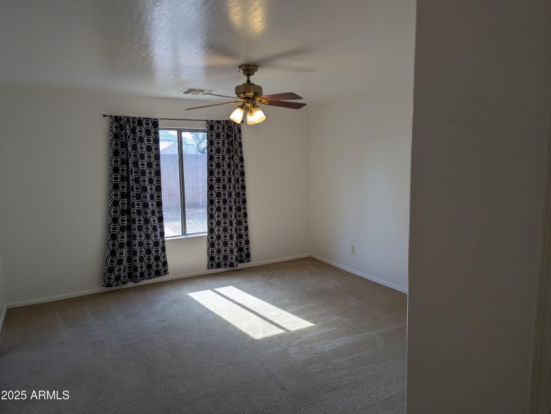 PXL_20250807_225847441