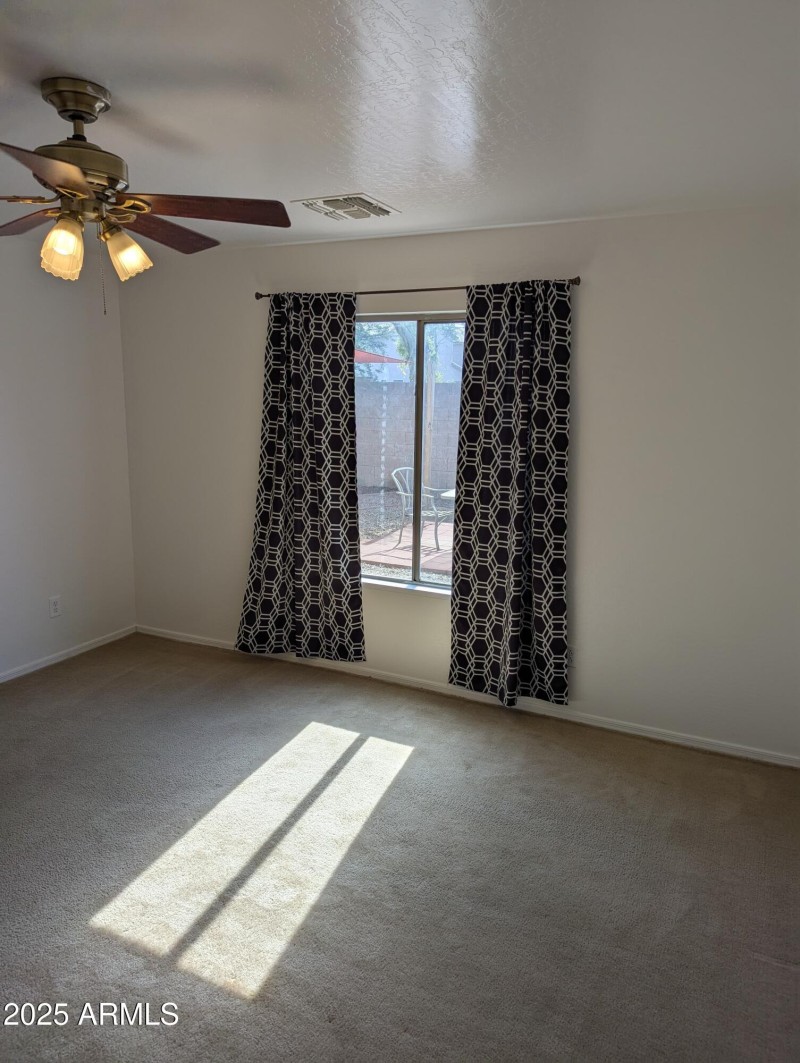 PXL_20250807_225948417