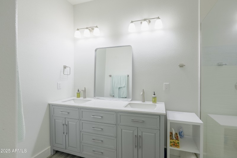 Guest House Bathroom