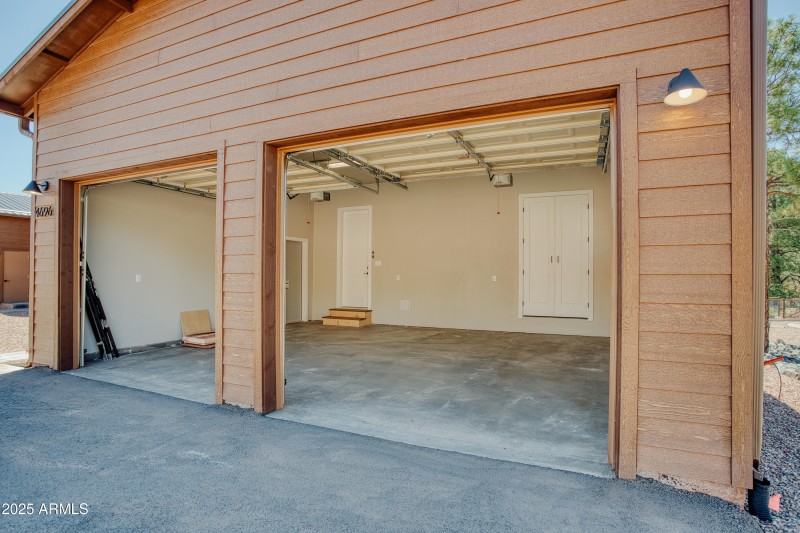 2-Car Garage