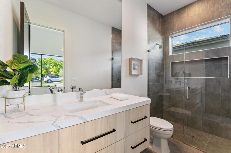 24-24-DSC08292 copy-Edit