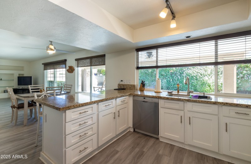 4401 E Cortez ST, Phoenix, AZ 85028 8