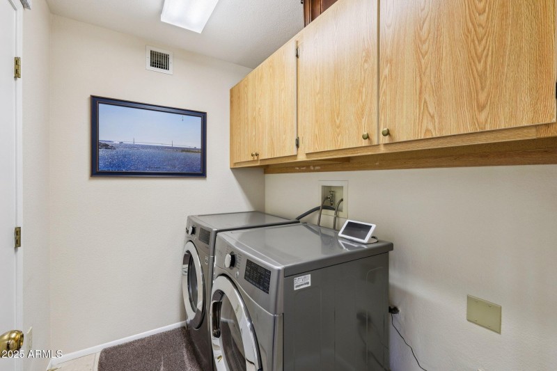 18-web-or-mls-W Sky Hawk Dr-S0708-018