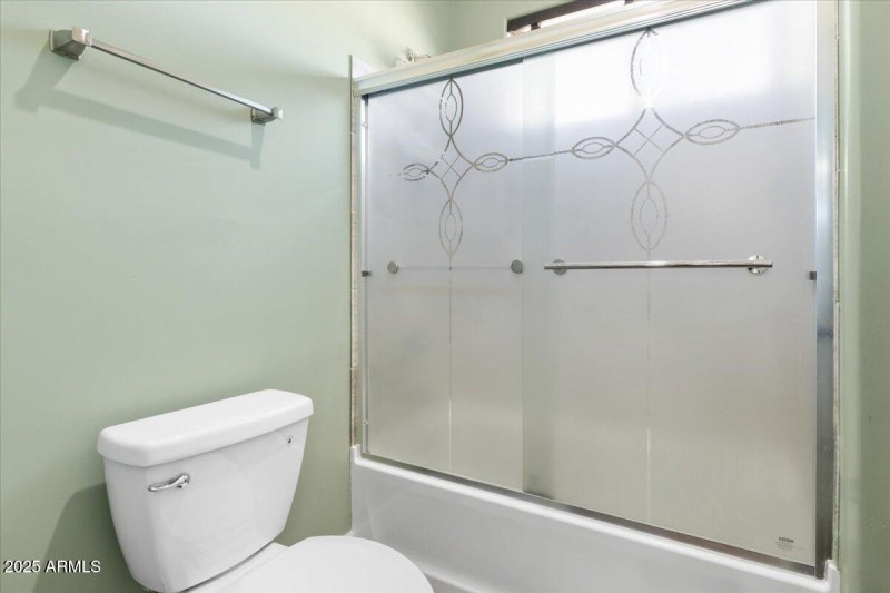 24-Secondary Bathroom