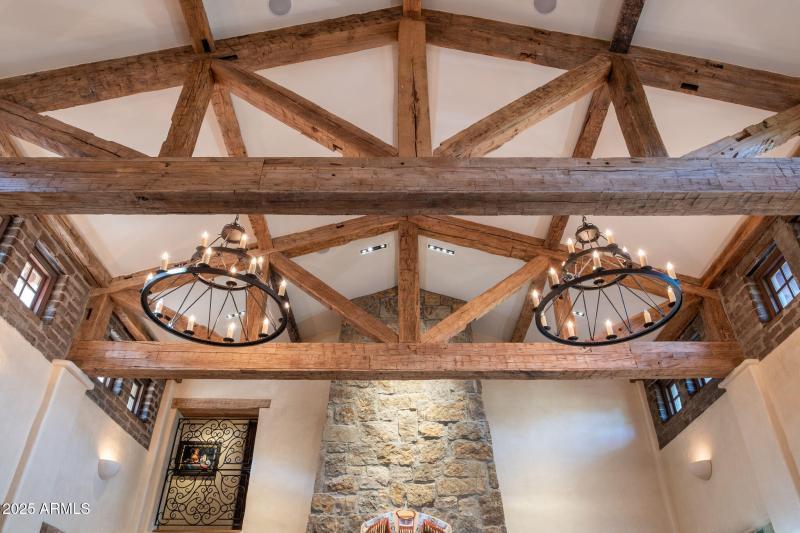Living room cathedrial ceiling