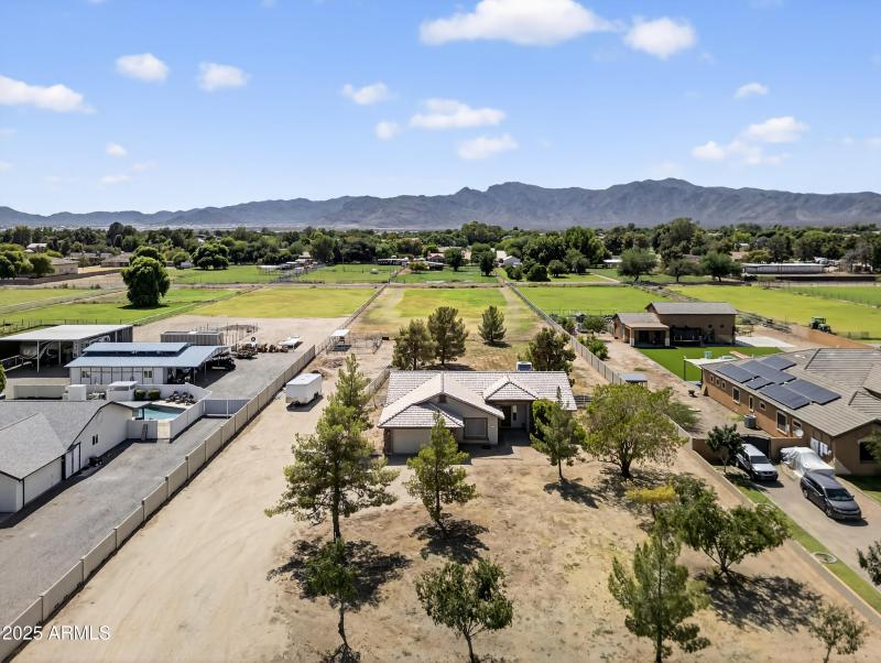 Welcome to your Waddell home on 2 Acres!