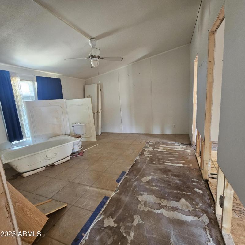 fdf15a60-f1e7-4558-9140-32b53ea14c2a