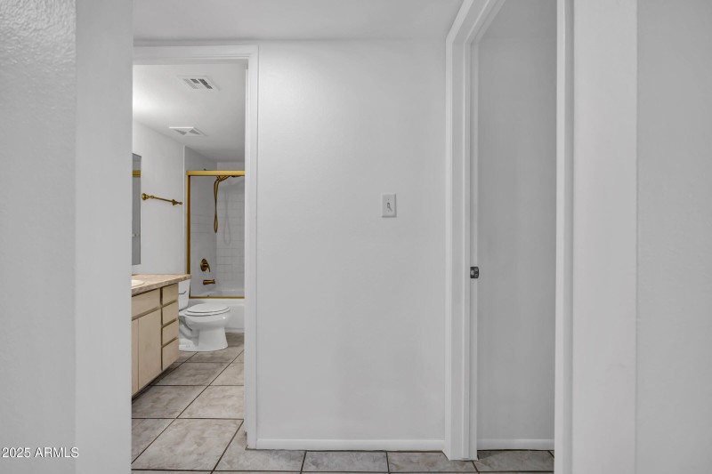 7930 E Camelback Rd unit 106-15