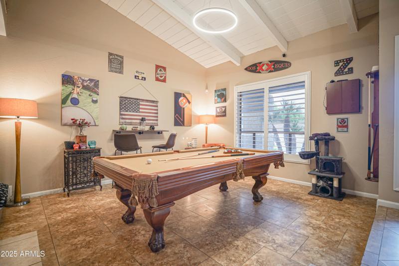 702 E Coral Gables Dr X-12