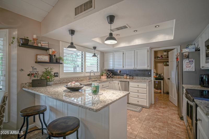 702 E Coral Gables Dr X-17