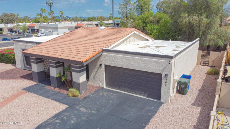 702 E Coral Gables Dr X-42