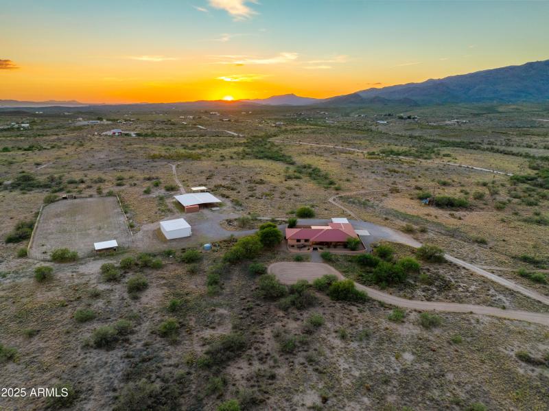 1+ Mile Private Trail