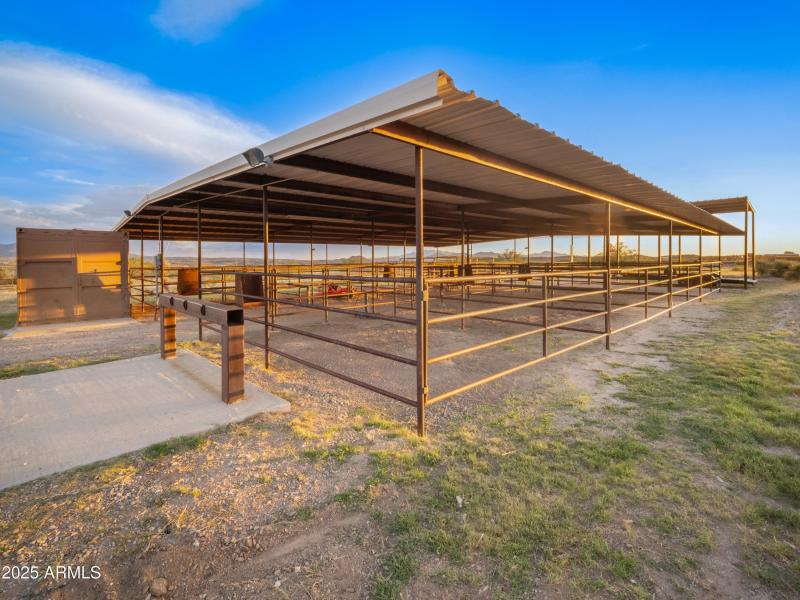 4 Water Faucets + Electricity