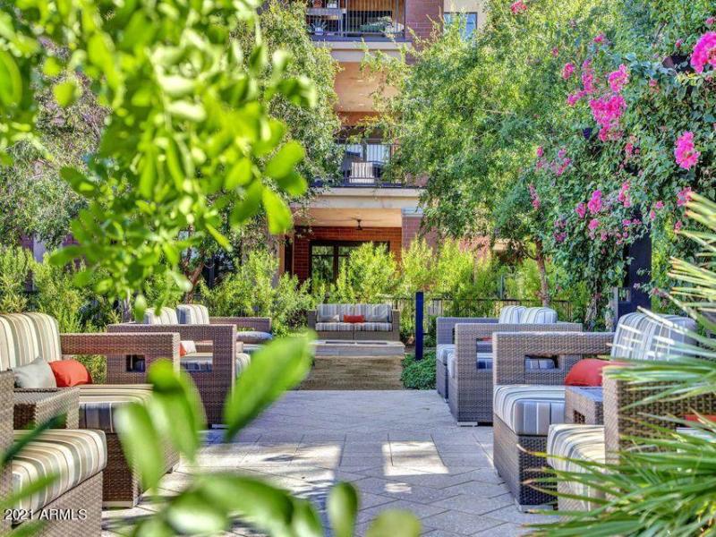 20180815222621658190000000-o