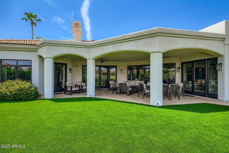 002 - 53 Exterior Rear