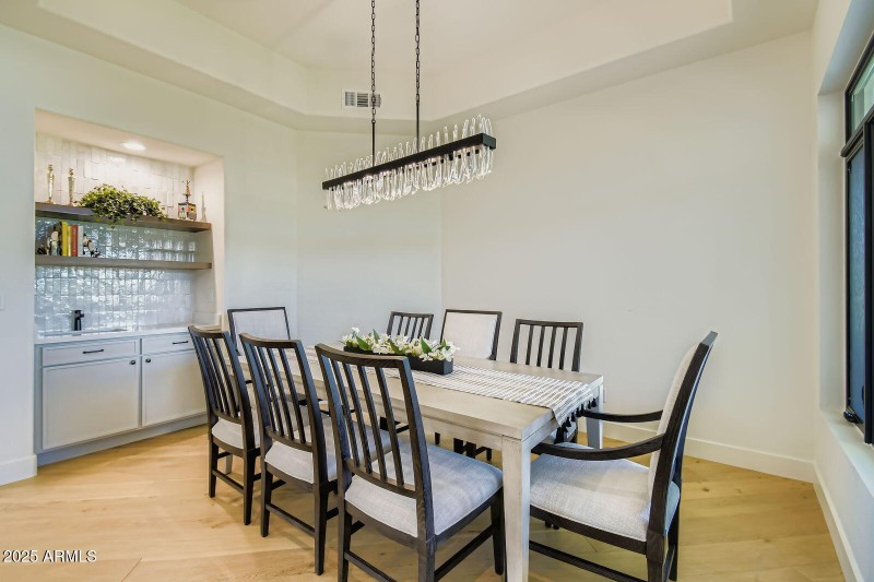 012 - 14 Dining Room