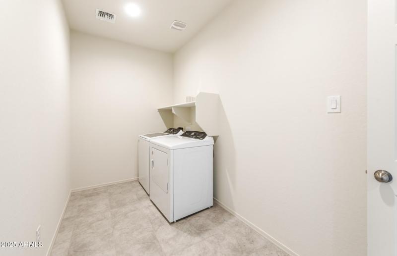 20 - Laundry Room