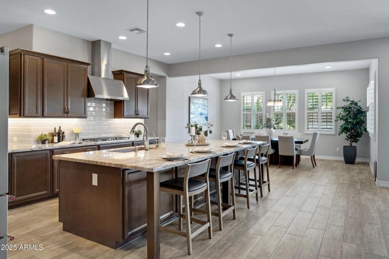 2027 E La Costa Ct-12