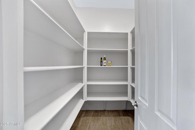 2027 E La Costa Ct-19