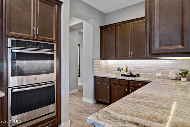 2027 E La Costa Ct-22