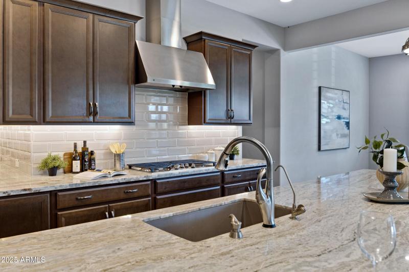 2027 E La Costa Ct-23