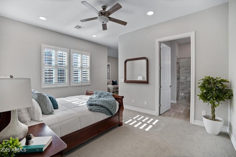 2027 E La Costa Ct-41