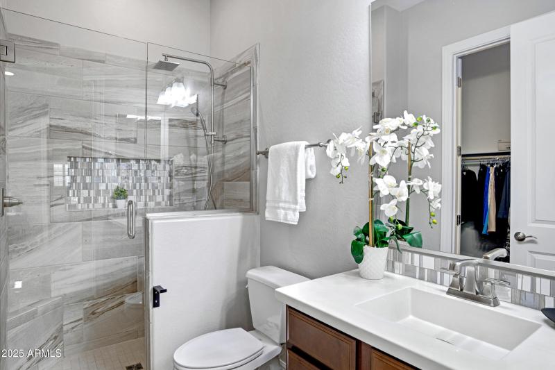 2027 E La Costa Ct-48