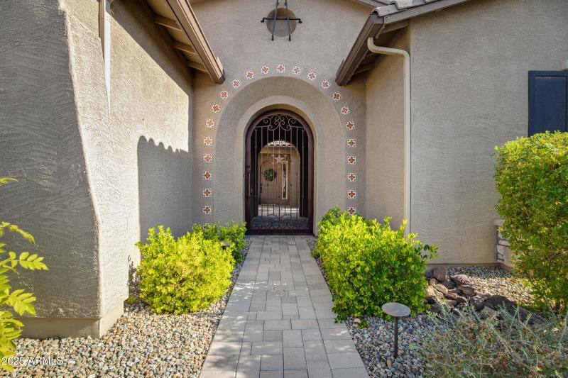 2027 E La Costa Ct-4