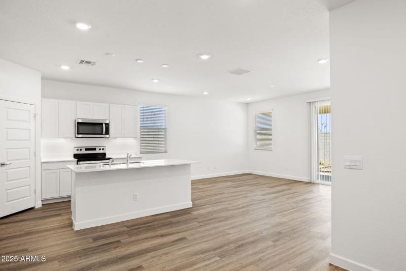 26-web-or-mls-17713-w-eva-st-lot-3-zanje