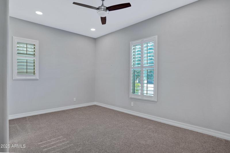 2027 E La Costa Ct-35