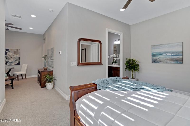 2027 E La Costa Ct-43