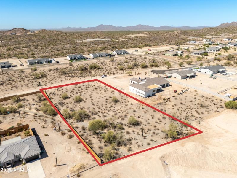 with-outlines_0012_13