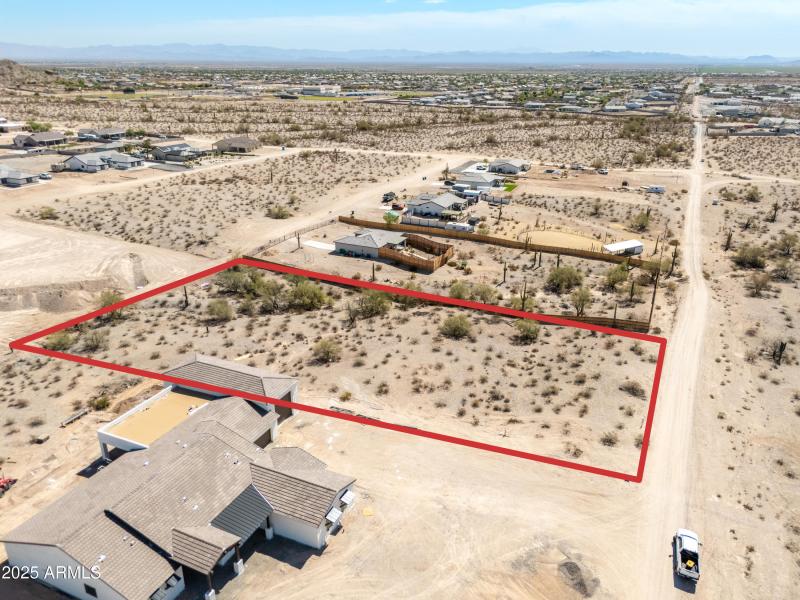 with-outlines_0004_5