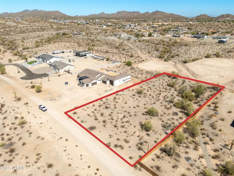 with-outlines_0008_9