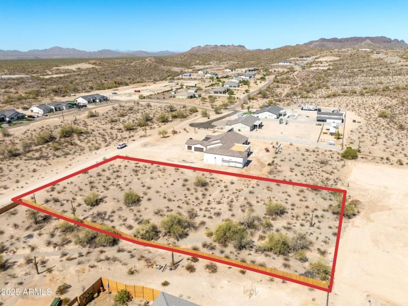 with-outlines_0010_11