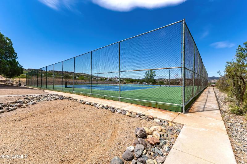 Shoshone Amenities - 01