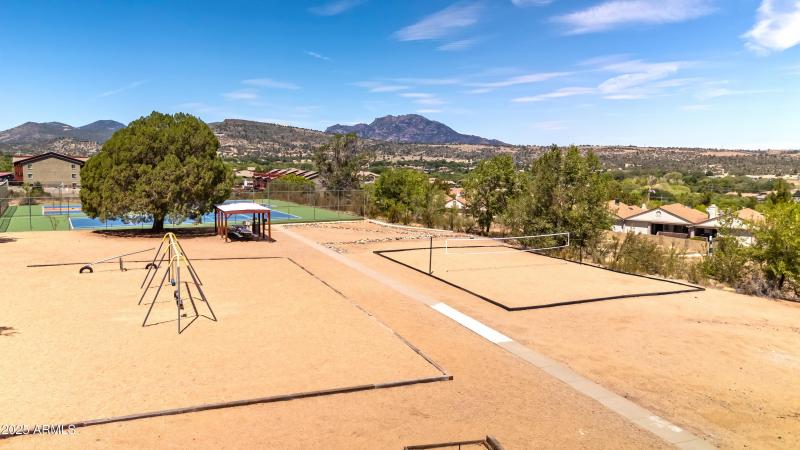 Shoshone Amenities - 06