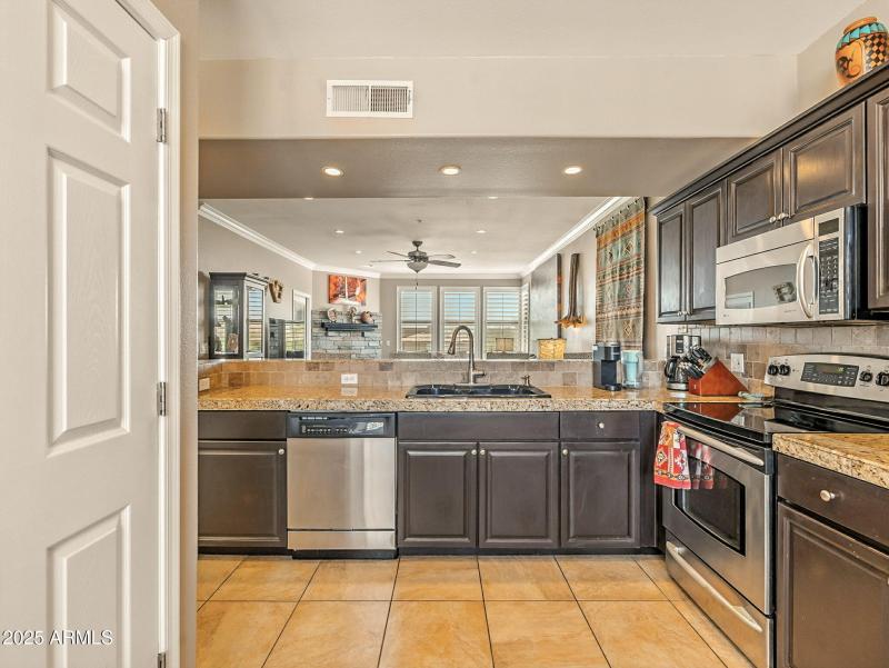 10-web-or-mls-76th-10