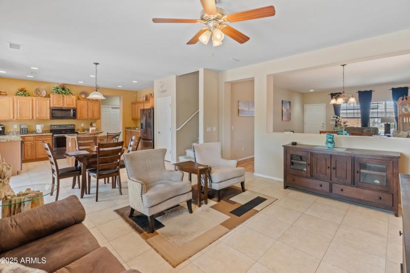 26011 W Tonopah Dr-61