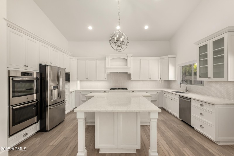 25 - SIERRA MADRE 2060