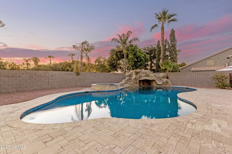 50 - SIERRA MADRE 2060