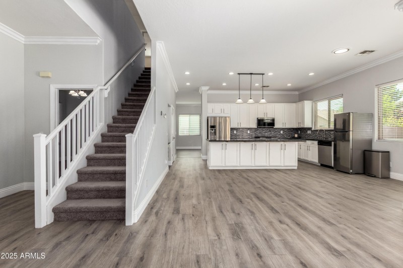 68970a_01 - Kingbird Place