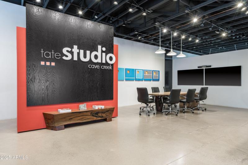 006_Studio Conference Area