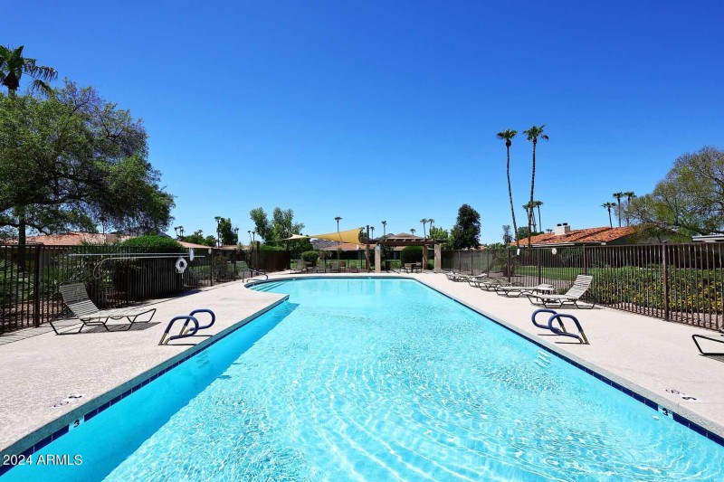 Sandpiper-Main Community Pool