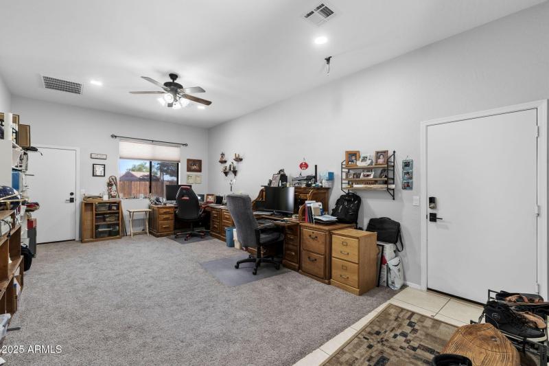 24__11518 E Enrose St