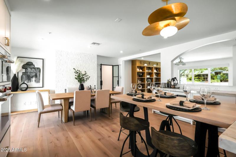 Built In breakfast bar