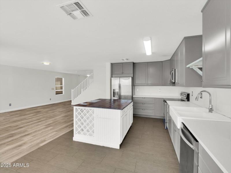 13-11509 E Quicksilver Avenue-13 (1)