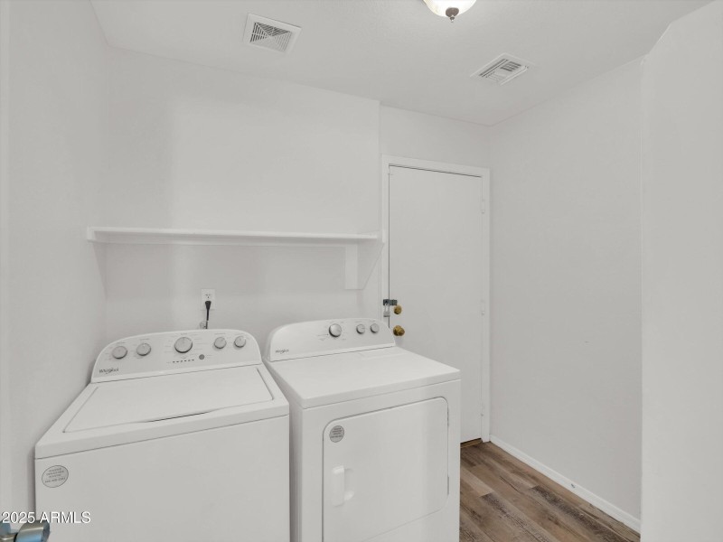 17-11509 E Quicksilver Avenue-17