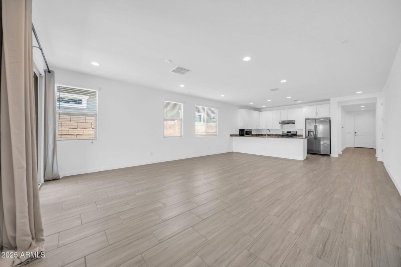 2033 W Burnside Trl-9