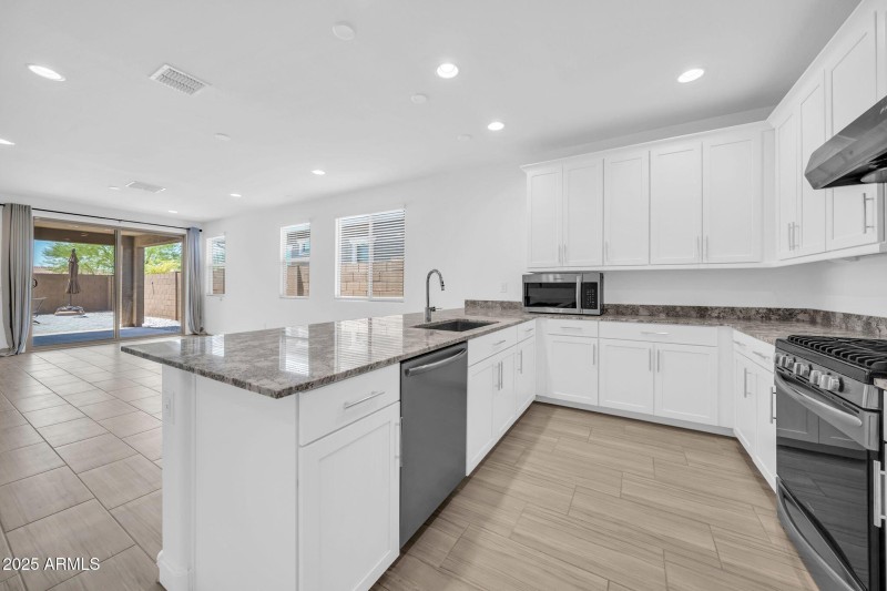 2033 W Burnside Trl-16